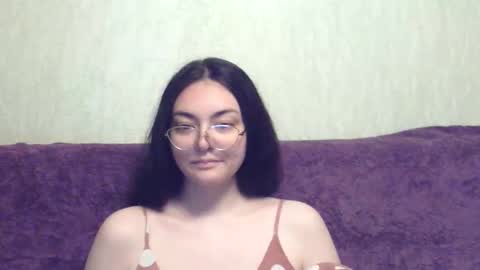 Snapshot of missis_mona chatting on 06-10-26, 03:18 missis mona online show from 06-10-26, 03:18