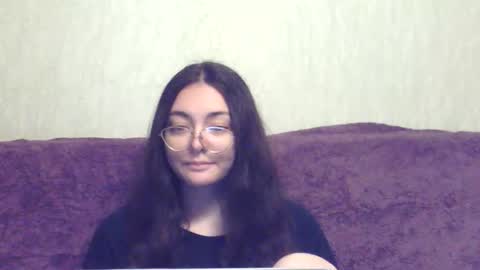 Snapshot of missis_mona chatting on 06-11-26, 03:26 missis mona online show from 06-11-26, 03:26