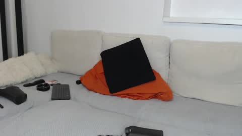 Snapshot of missjenifer chatting on 09-24-25, 08:23 missjenifer online show from 09-24-25, 08:23