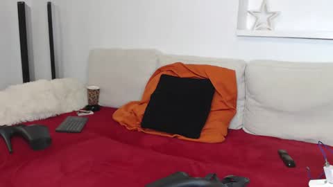 Snapshot of missjenifer chatting on 10-03-25, 07:11 missjenifer online show from 10-03-25, 07:11