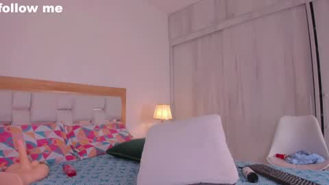 Snapshot of missjuliaa_ chatting on 12-30-24, 09:16 A N N Y online show from 12-30-24, 09:16