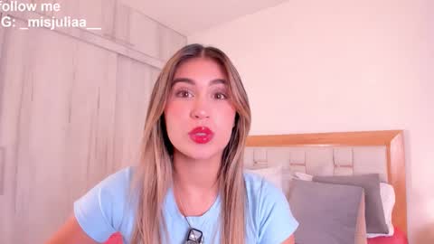 Snapshot of missjuliaa_ chatting on 10-02-25, 03:13 A N N Y online show from 10-02-25, 03:13
