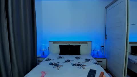 Miss Karla online show from 09-11-25, 06:08