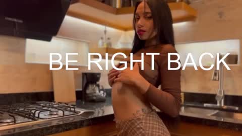 Ania online show from 12-30-24, 01:25