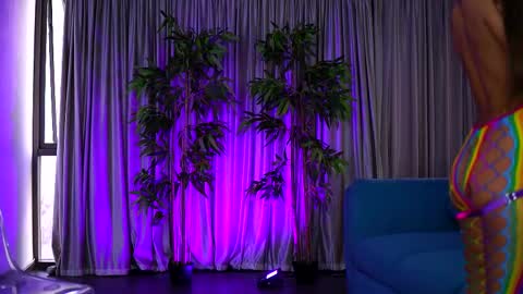 misskiarra online show from 02-26-25, 05:20