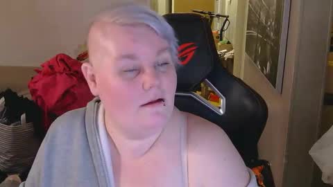 misslj90 online show from 04-16-26, 10:12