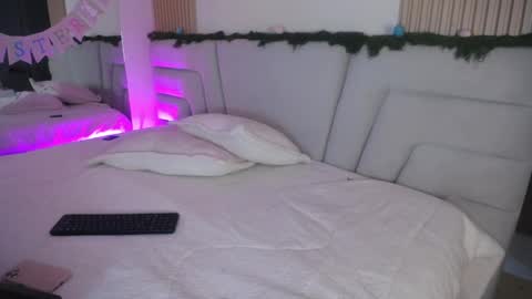 Miss Loise online show from 04-06-26, 04:46