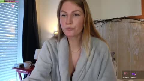 Snapshot of misslucci chatting on 12-03-24, 09:44 Misslucci online show from 12-03-24, 09:44