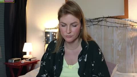 Snapshot of misslucci chatting on 12-11-24, 05:59 Misslucci online show from 12-11-24, 05:59