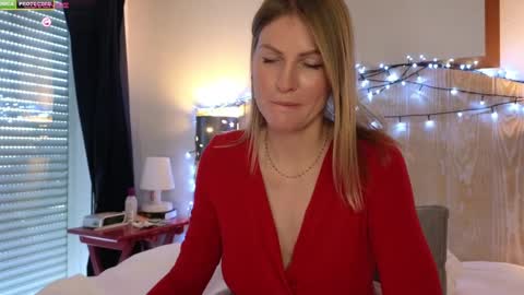 Snapshot of misslucci chatting on 12-26-24, 11:10 Misslucci online show from 12-26-24, 11:10