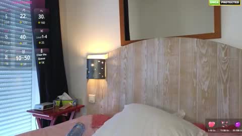 Snapshot of misslucci chatting on 09-17-25, 07:43 Misslucci online show from 09-17-25, 07:43