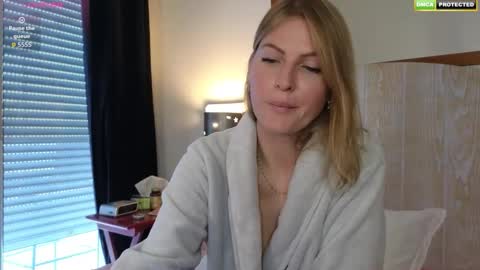 Snapshot of misslucci chatting on 09-18-25, 07:32 Misslucci online show from 09-18-25, 07:32