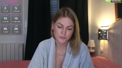 Snapshot of misslucci chatting on 11-11-25, 04:29 Misslucci online show from 11-11-25, 04:29