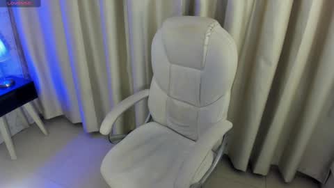 i am lyn online show from 11-09-25, 04:11