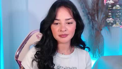 Snapshot of missmariana_ chatting on 10-28-25, 01:09 missmariana_ online show from 10-28-25, 01:09