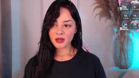 Snapshot of missmariana_ chatting on 11-10-25, 12:09 missmariana_ online show from 11-10-25, 12:09