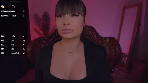 LUXXANDRA online show from 02-22-25, 05:34