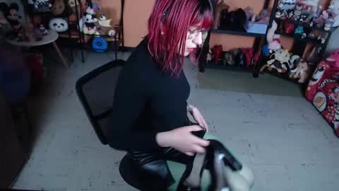 Miss Mia online show from 03-27-26, 10:48