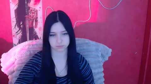 Mia online show from 03-07-26, 06:21