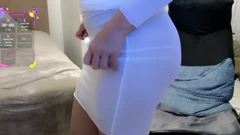 Snapshot of missmiamor chatting on 05-21-26, 05:53 Mia online show from 05-21-26, 05:53
