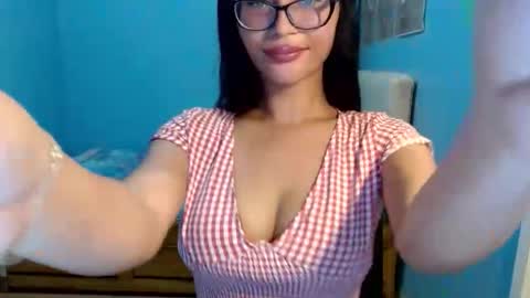 missminervaa online show from 05-20-26, 06:25