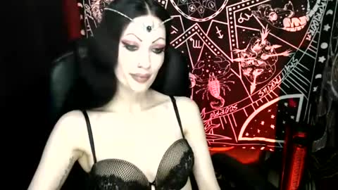 Snapshot of missmoondoll chatting on 01-04-25, 07:03 MissMoonDoll online show from 01-04-25, 07:03