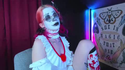 Snapshot of missnikkivill chatting on 10-06-25, 03:48 Mistress Nikki Vill online show from 10-06-25, 03:48