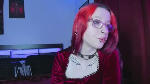 Snapshot of missnikkivill chatting on 11-26-25, 02:34 Mistress Nikki Vill online show from 11-26-25, 02:34