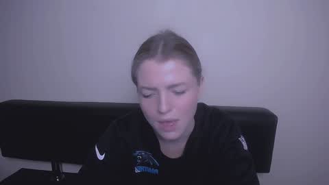 Snapshot of missoliviaa_ chatting on 12-03-24, 05:55 Olivia online show from 12-03-24, 05:55