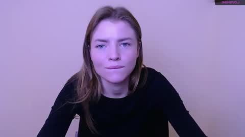 Snapshot of missoliviaa_ chatting on 01-17-25, 12:52 Olivia online show from 01-17-25, 12:52