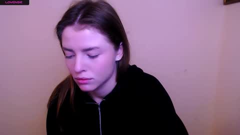 Snapshot of missoliviaa_ chatting on 01-30-25, 09:36 Olivia online show from 01-30-25, 09:36