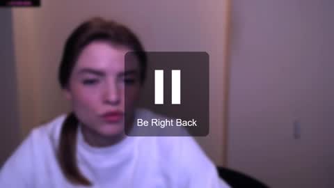 Snapshot of missoliviaa_ chatting on 02-23-25, 11:22 Olivia online show from 02-23-25, 11:22