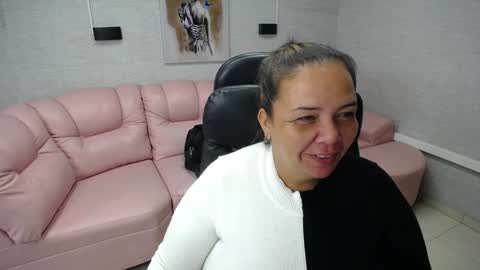 Penelope online show from 01-21-25, 12:18