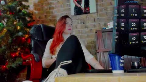 Miss Venus online show from 01-06-25, 05:41