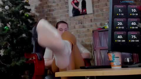 Miss Venus online show from 01-11-25, 10:40