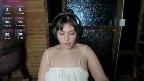 Snapshot of misspink152015 chatting on 03-05-25, 03:51 sarah online show from 03-05-25, 03:51