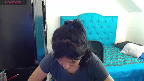 Snapshot of misspurple4 chatting on 02-13-25, 10:11 kassandra online show from 02-13-25, 10:11