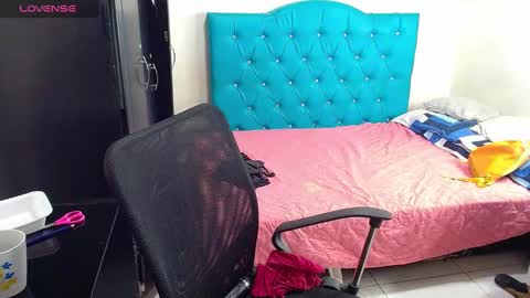 Snapshot of misspurple4 chatting on 02-28-25, 03:26 kassandra online show from 02-28-25, 03:26