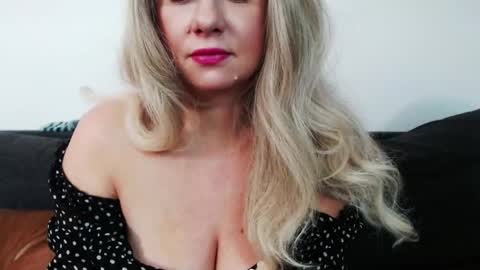 Missqueen1416 online show from 01-22-25, 07:03