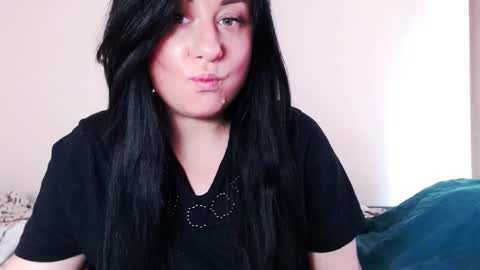 Missqueen1416 online show from 10-31-25, 08:59