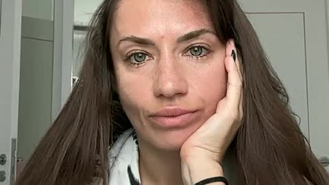 missroriann online show from 06-12-26, 06:56