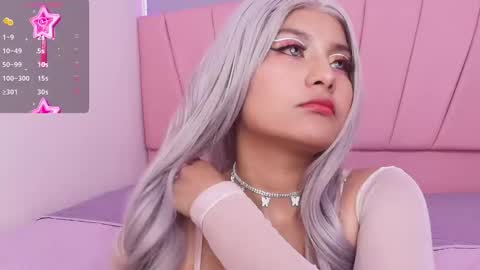 Snapshot of misss__luna chatting on 03-01-25, 07:04 Luna online show from 03-01-25, 07:04