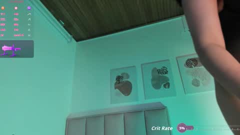 Snapshot of misss__luna chatting on 12-20-25, 12:29 Luna online show from 12-20-25, 12:29