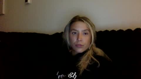 Alyssa online show from 05-18-26, 02:07