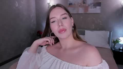 Arabella online show from 05-21-26, 12:23