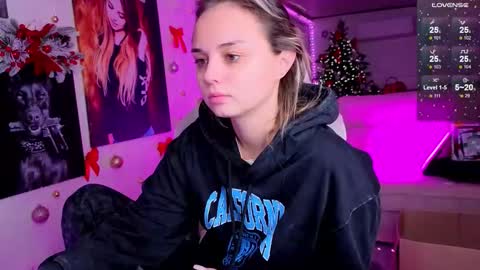 . online show from 12-14-25, 06:41