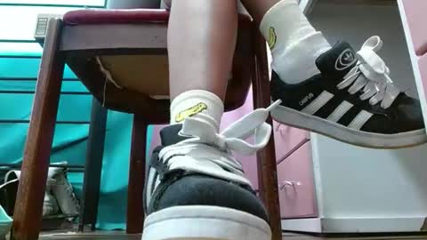 TELL ME MISS online show from 04-25-26, 04:15