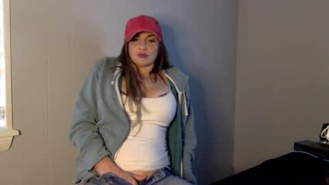 Snapshot of missshutterspeed chatting on 11-05-25, 08:42 Wifey online show from 11-05-25, 08:42