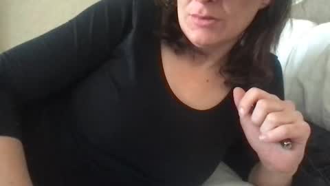 Snapshot of missshutterspeed chatting on 02-12-26, 04:57 Wifey online show from 02-12-26, 04:57