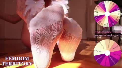 Snapshot of missslola chatting on 05-05-26, 02:47 Misss Lola Angel online show from 05-05-26, 02:47
